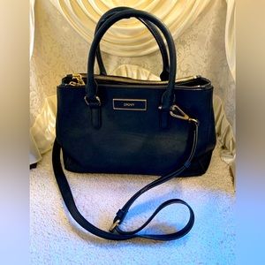 DLNY CROSSBODY PURSE